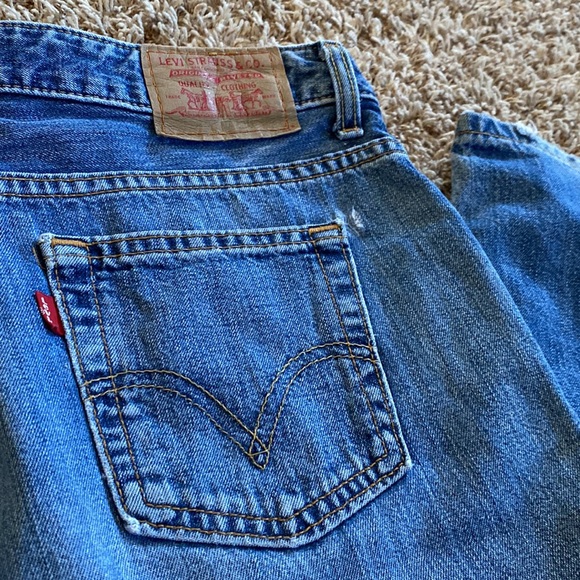 Levi’s Boot Cut Jeans - Picture 2 of 7